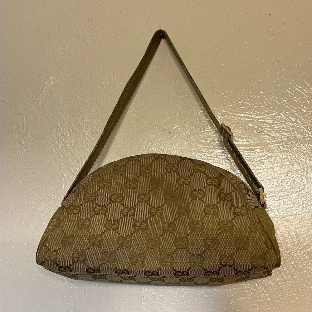 GUCCI authentic VINTAGE MONOGRAM HALF MOON MINI POUCHETTE BAG - Picture 3 of 17